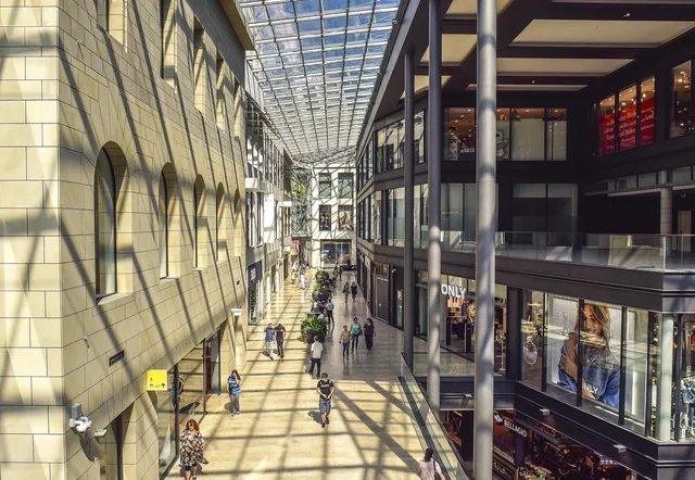 architecture, shopping mall, shopping, building, city, modern, department store, sale, inside, retail trade, consumption, temple of consumption, people, floors, glass roof, businesses, shopping mall, department store, department store, department store, department store, department store. Seven ecommerce SEO commercial opportunities to package by store type